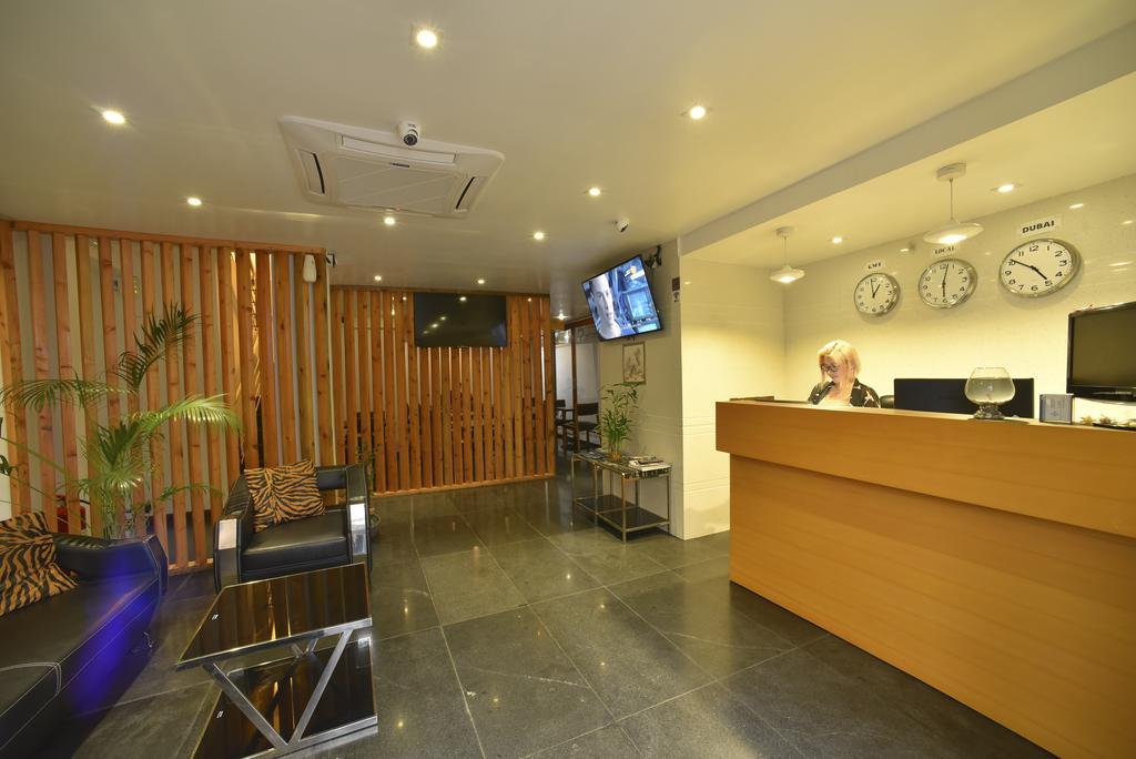 Crown Arena Hotel Хулхумале Екстериор снимка
